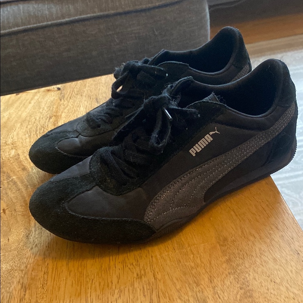 Puma Women’s Black Sneakers with Sparkle Detail